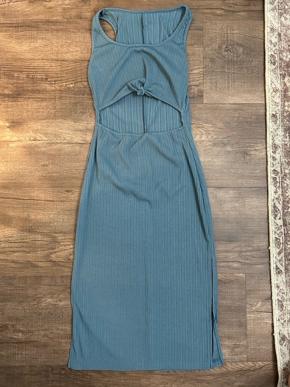 Sleeveless Blue Midi Dress with Front Knot